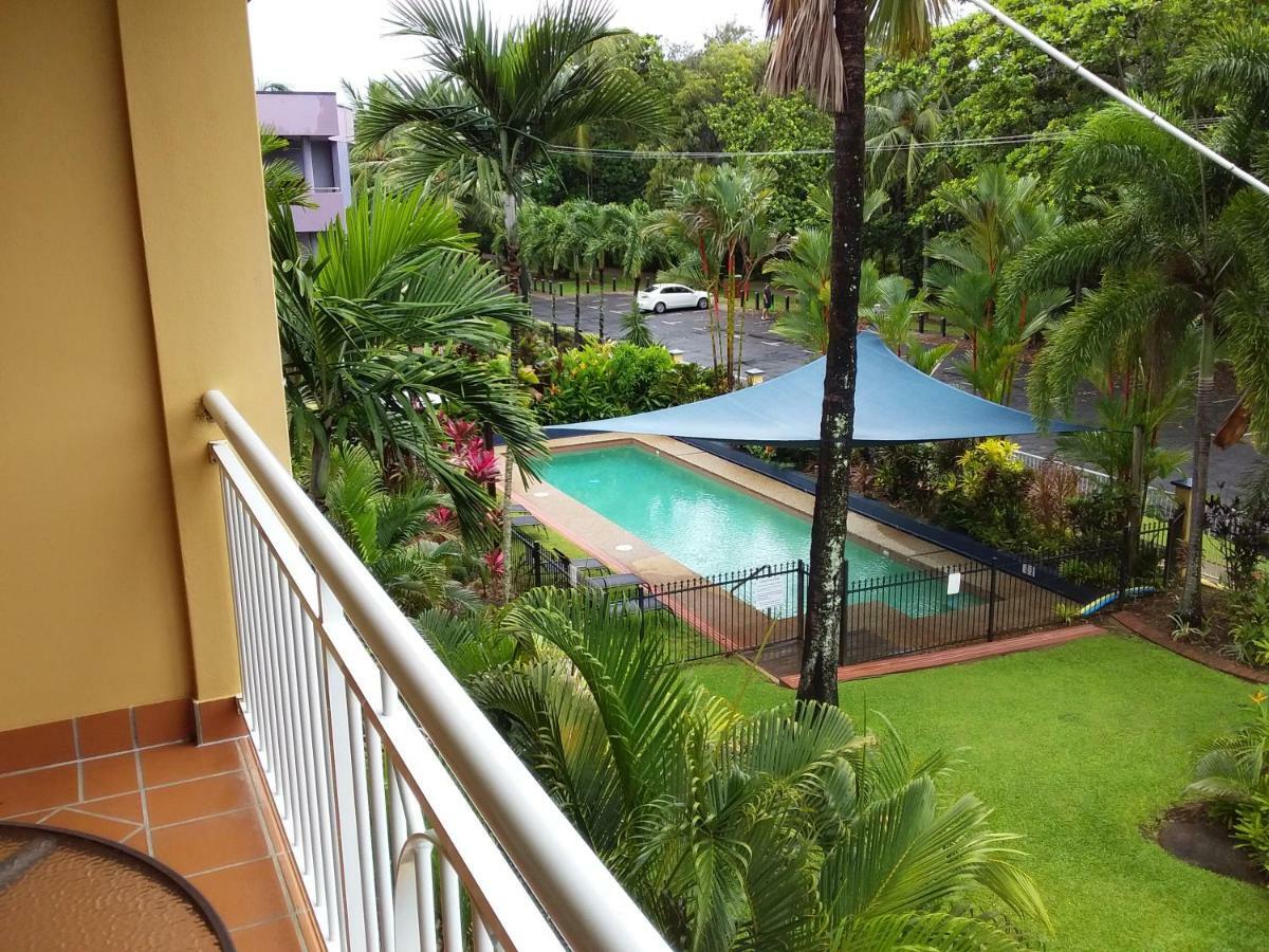 The York Beachfront Holiday Apartments Yorkeys Knob Εξωτερικό φωτογραφία